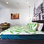 Evolve Coliving Hotel