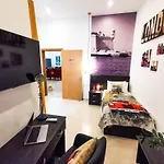Evolve Coliving Hotel